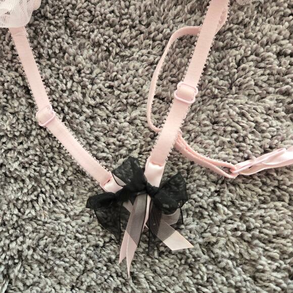 Victorias Secret Lace Sexy Corset With Garter Straps in Black and Baby Pink 36C - Picture 4 of 9